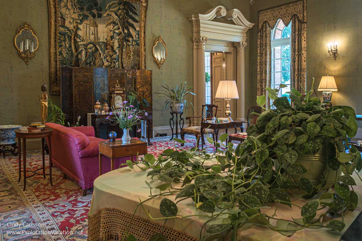An elegant early 20th-century reception room for meeting guests. 