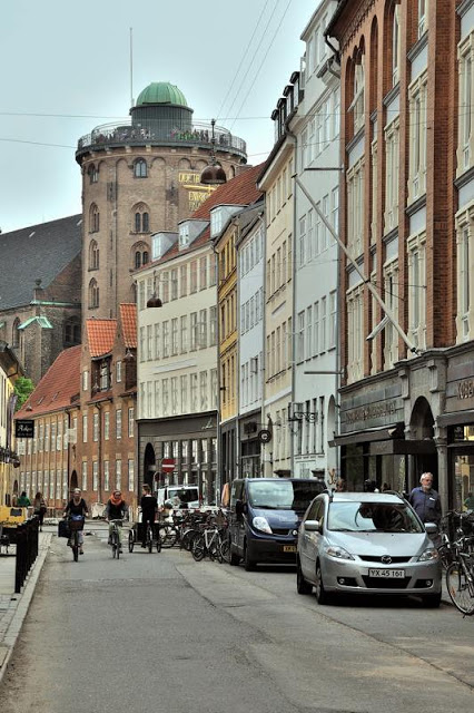 Street scene near Copenhagen's Round Tower - ExplorationVacation.net 6-DSC_2173