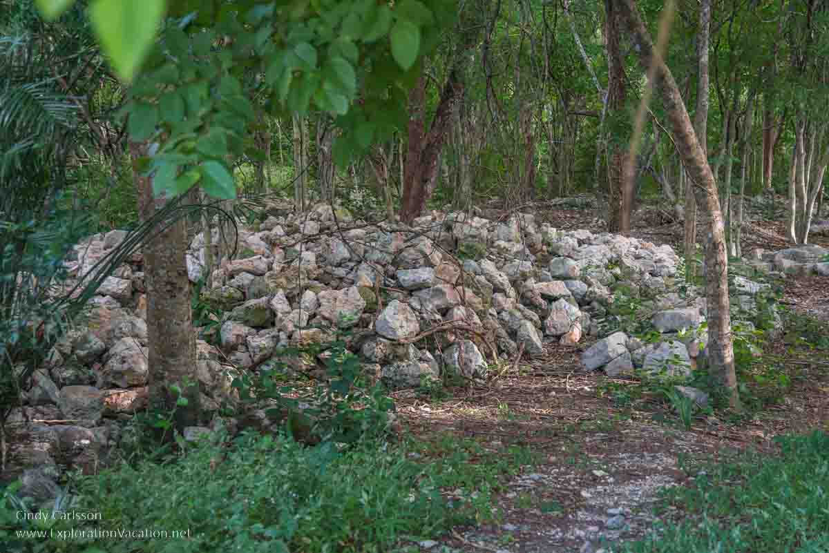 photo of an unexcavated sites at Kabah Mexico, part of the Uxmal UNESCO World Heritage site © Cindy Carlsson at ExplorationVacation.net