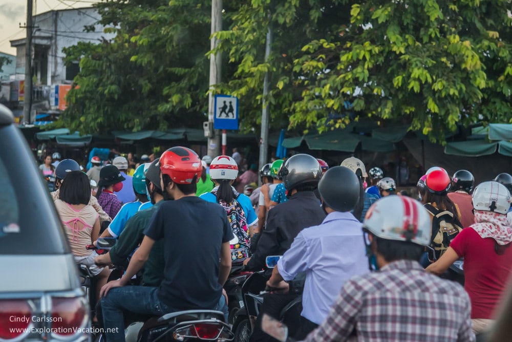 scooters during rush hour in Hue 