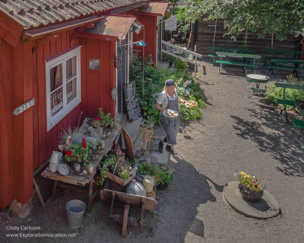 Grassag&aring;rden Cafe Str&auml;ngn&auml;s Sweden - www.ExplorationVacation.net