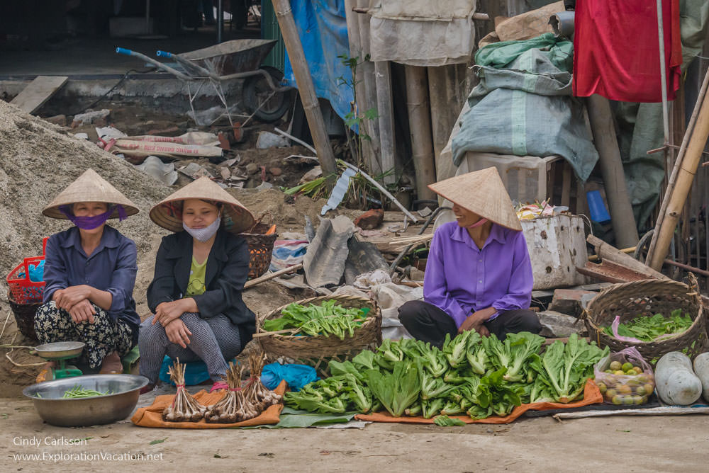 market in northern Vietnam - Exploration Vacation