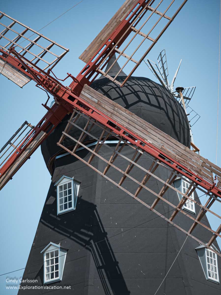 Wings an pivot on the historic windmill.
