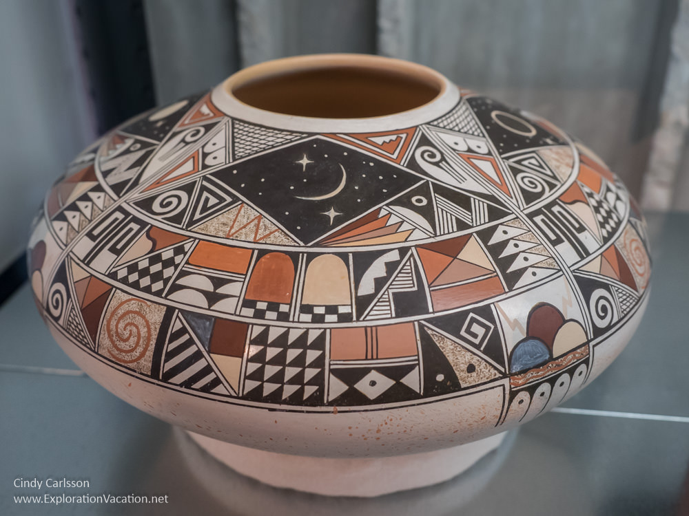 Hopi pottery by Rainy Naha Western Spirit Scottsdale Arizona - www.ExplorationVacation.net