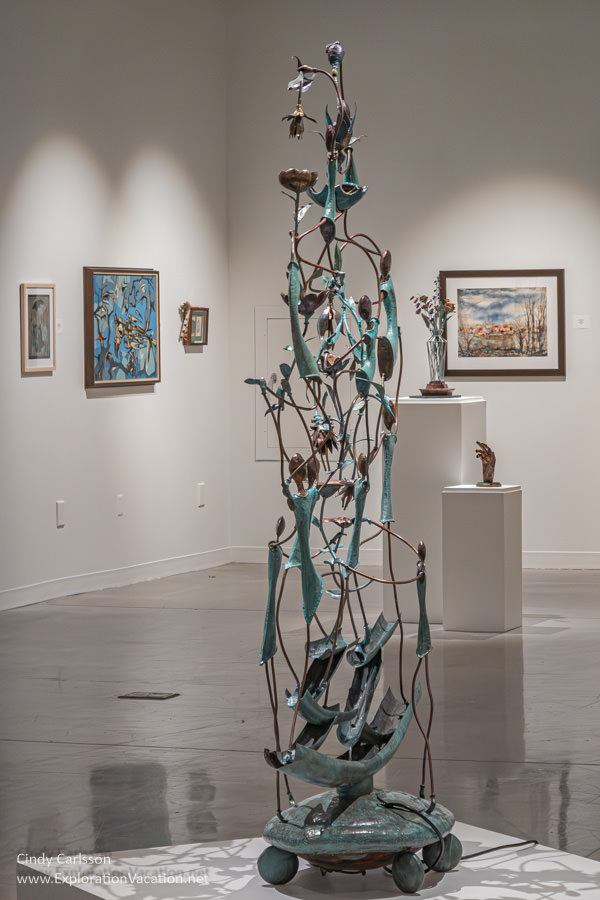 Photo of artword by PR Szeitz at Minnesota State University Moorhead. (Photo &copy; Cindy Carlsson on ExplorationVacation.net)