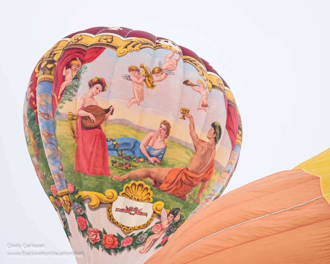 balloon with Greek or Roman mythological scene