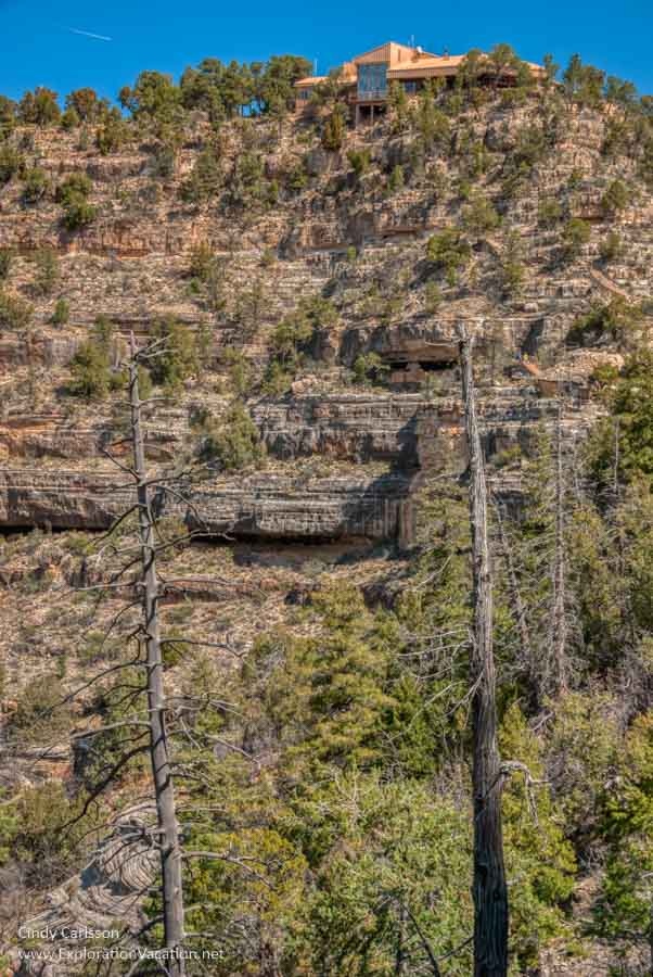 Walnut Canyon visitor center high up on the canyon rim