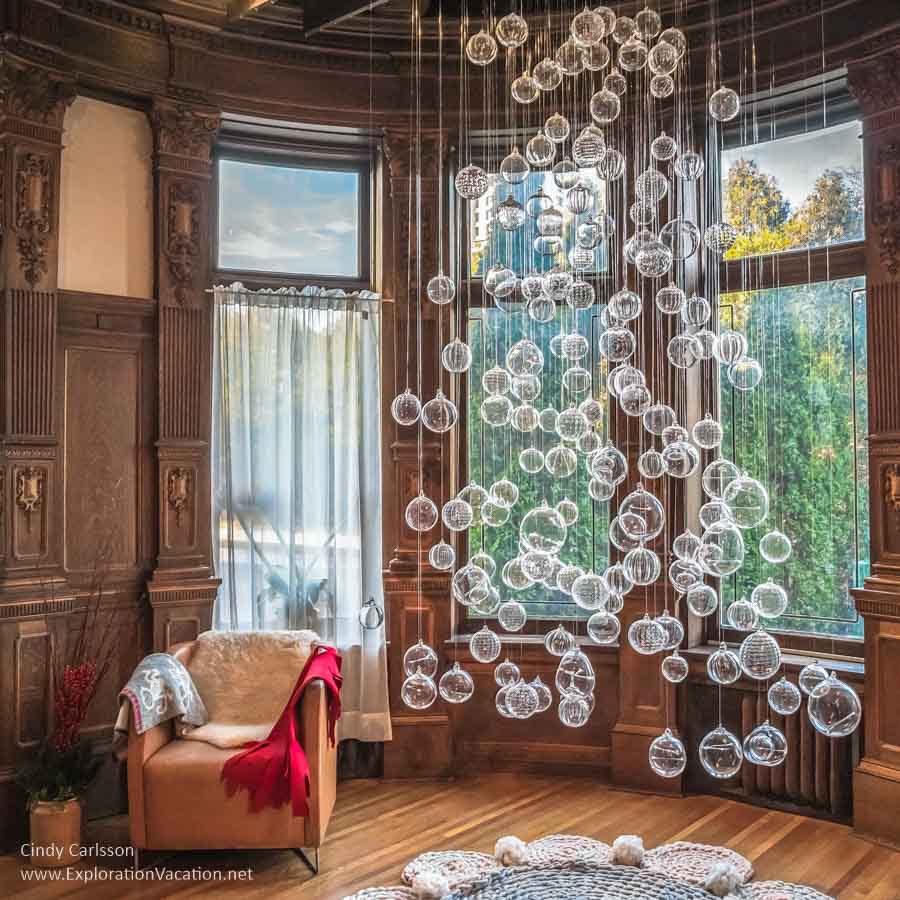 turret windows in the dining room at the American Swedish Institute