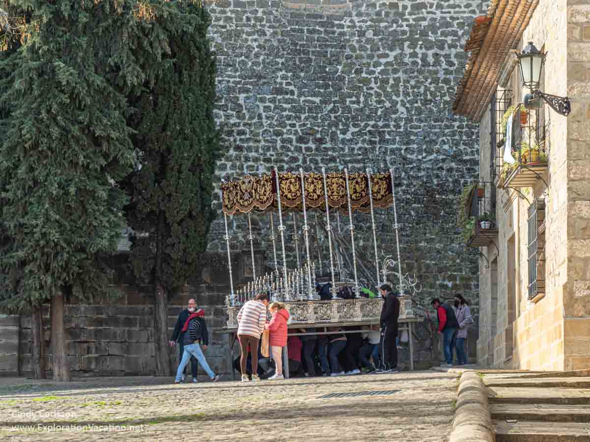 photo of Easter platform in Baeza Spain