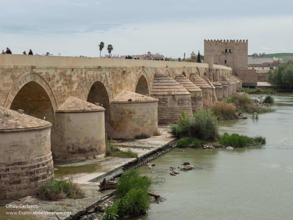 photo of the Roman bridge in Cordoba Spain