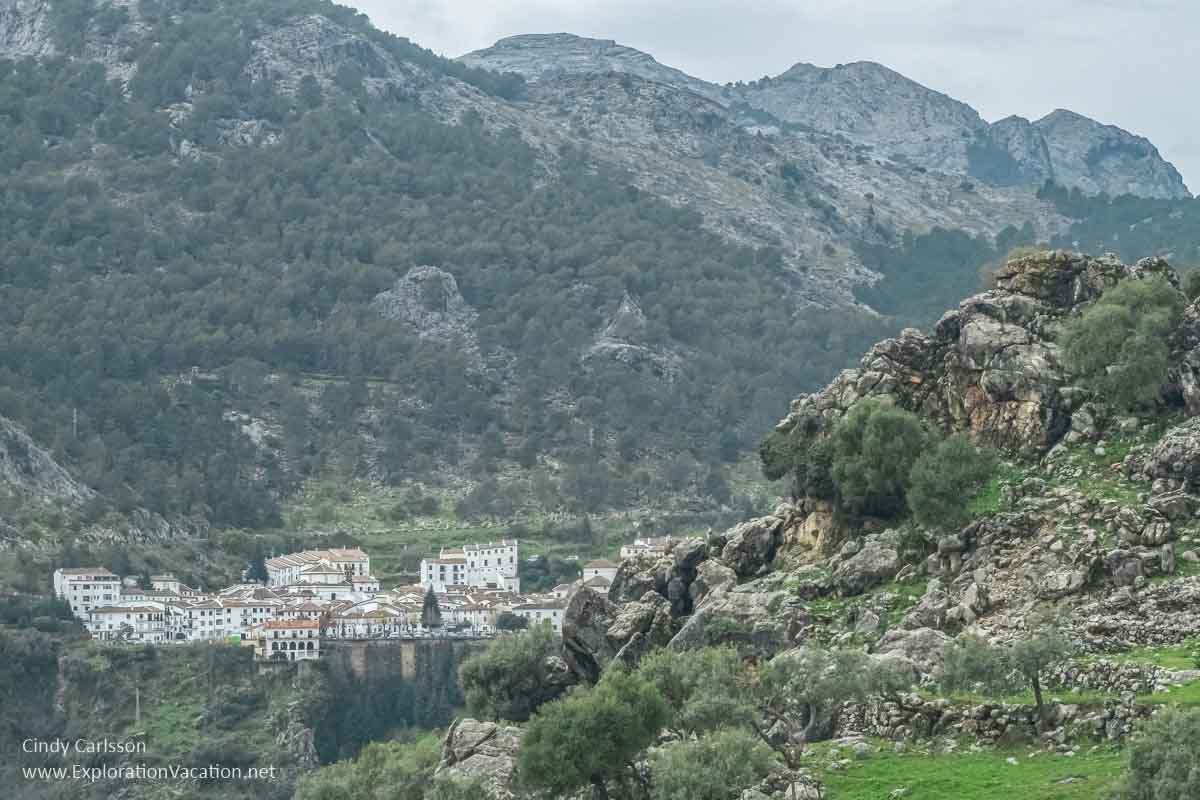 photo of a white village surrounded by mountains in Andalucía Spain