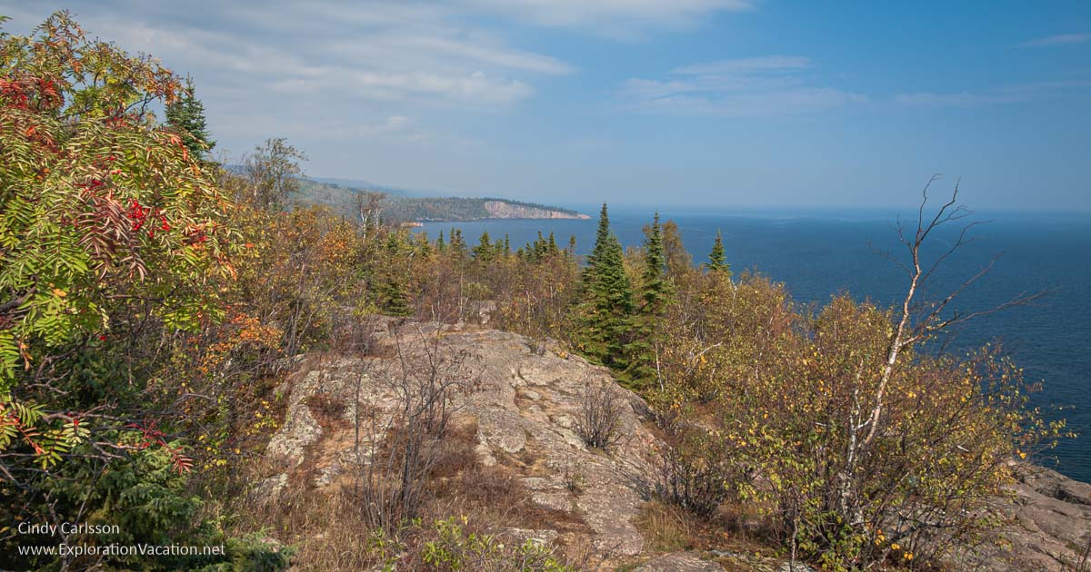 photo of Shovel Point in fall from Palisade Head in Minnesota's Tettegouche State Park © Cindy Carlsson at ExplorationVacation.net