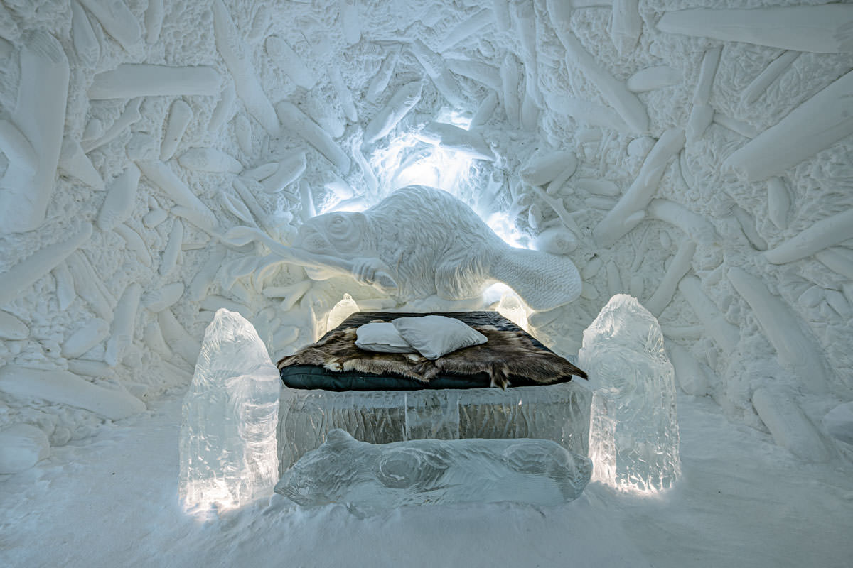 Photo of the Beaver Lodge Art Suite in Icehotel 34 in Sweden. (Photo by Asaf Kliger &copy; ICEHOTEL www.icehotel.com )