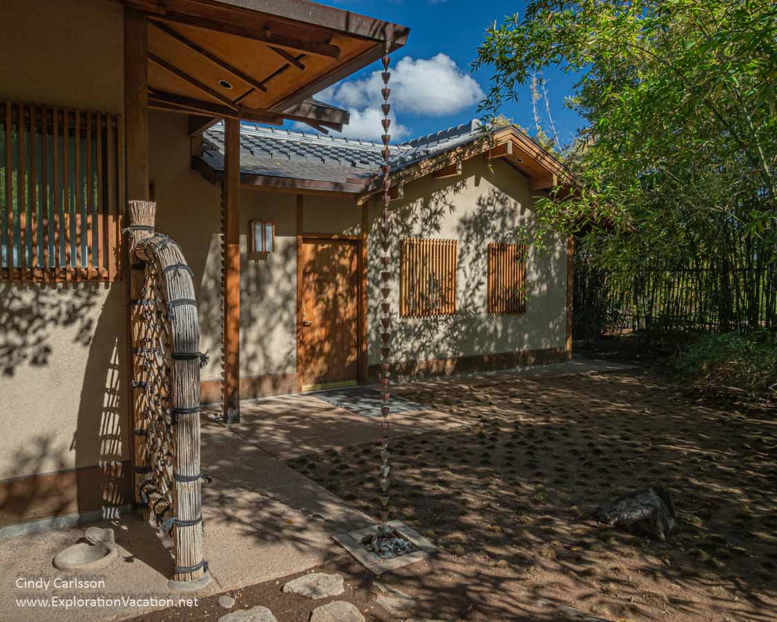 Photo of Japanese building and features in RoHoEn Japanese Friendship Garden in Phoenix, Arizona &copy; Cindy Carlsson at ExplorationVacation