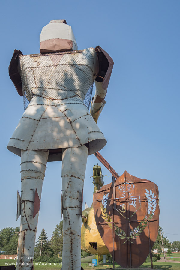 Photo of a scrap metal figures of an armored knight, a shield, and a dragon by Gary Greff in Regent, North Dakota &copy; Cindy Carlsson at ExplorationVacation.net